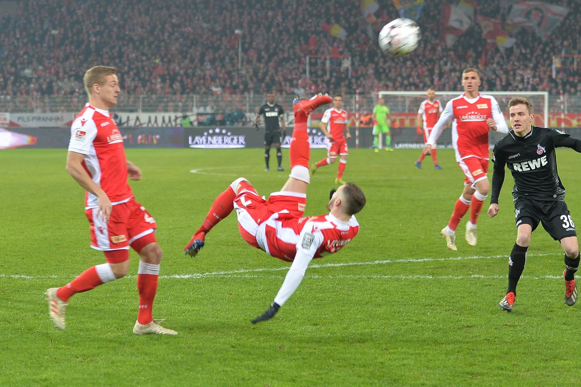 Image - Erst Polter, jetzt Hartel: Das Tor des Monats wird eisern