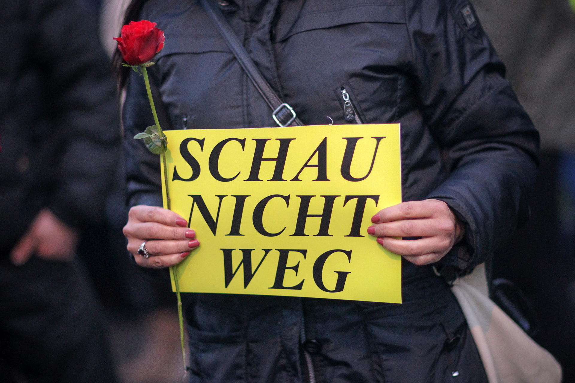 Tina K. wirbt Netzwerk "I am Jonny" in Spandauer Schulen für Zivilcourage: Echte Hilfe beginnt mit Empathie