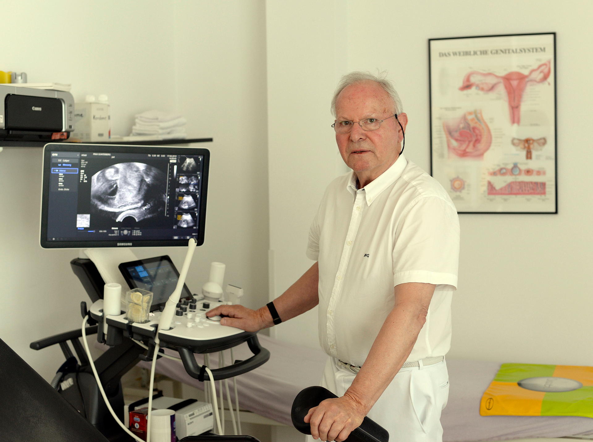 Elektronische Patientenakte Datenprotest Berliner Arzt wirft den
