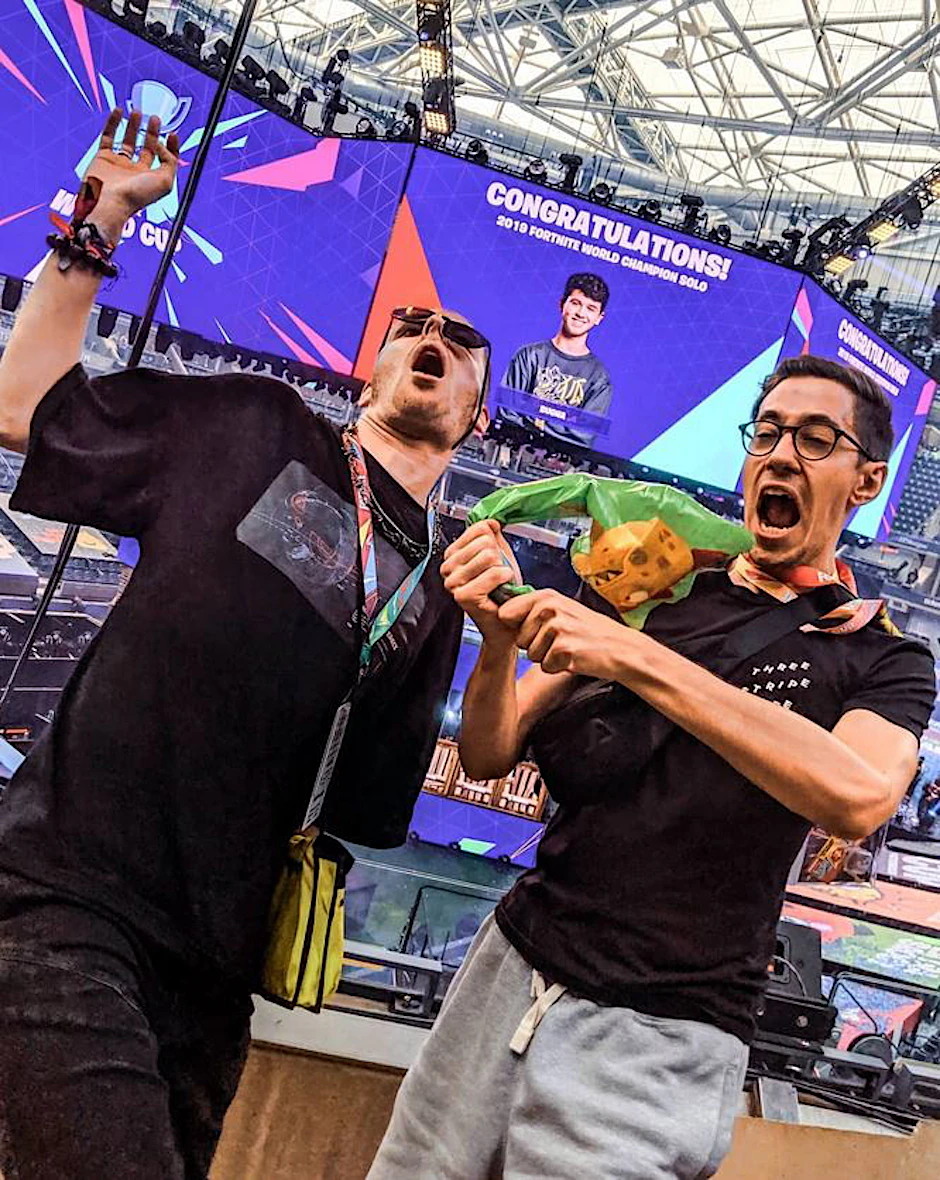 Max Knabe (re.) bei der Fortnite-Battle in New York.