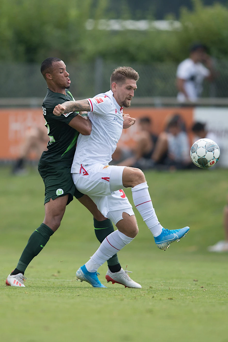 Neuzugang Robert Andrich ackerte gegen den VfL Wolfsburg für Zwei.