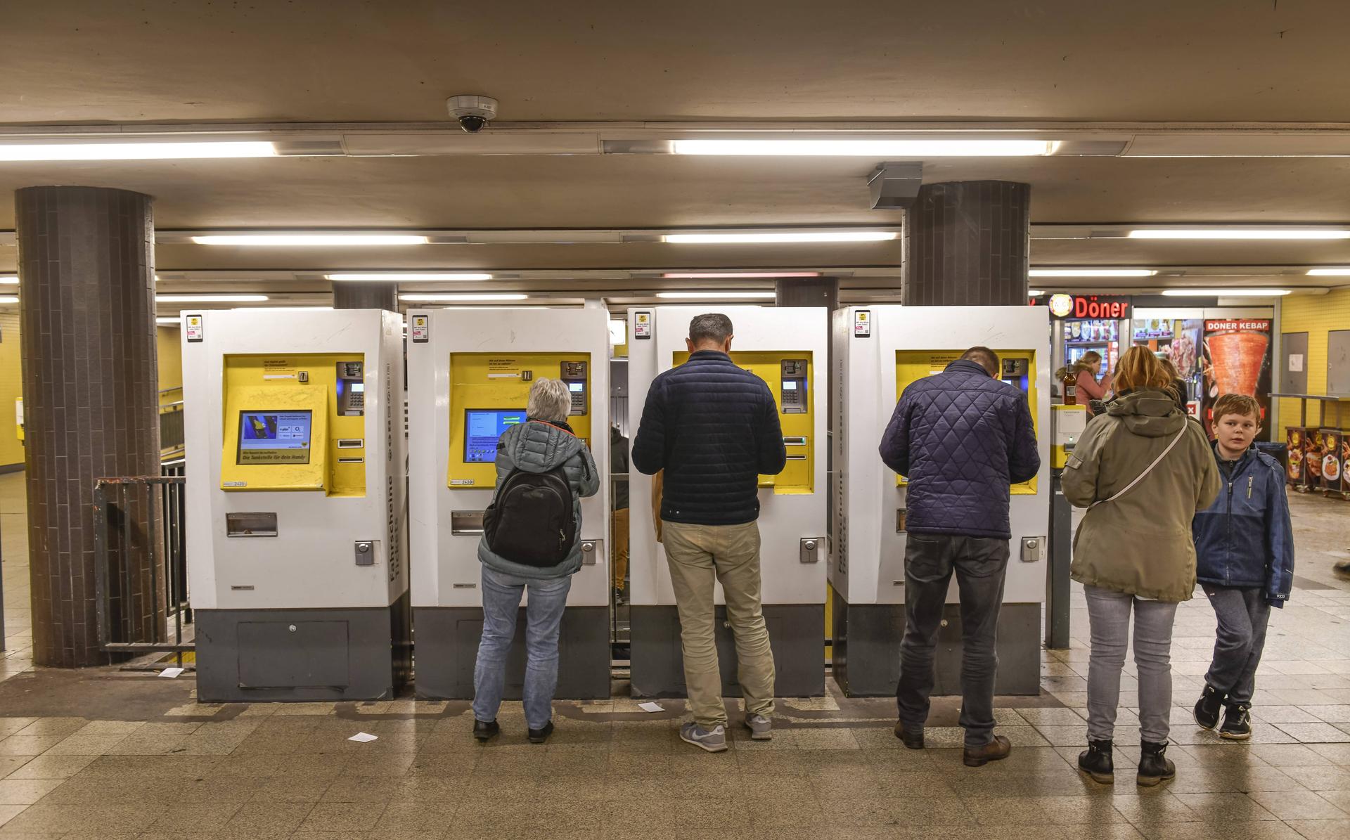 Image - Berlins Regierender Bürgermeister Michael Müller hält an Plan für 365-Euro-Jahreskarte fest