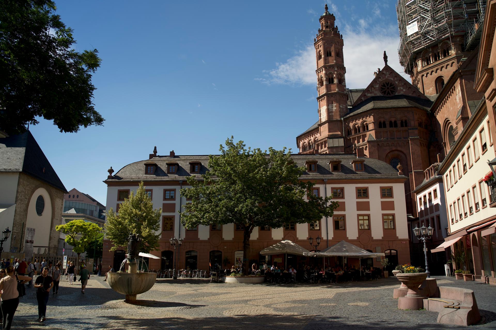 Mainz besticht durch seinen schönen, historischen Stadtkern.