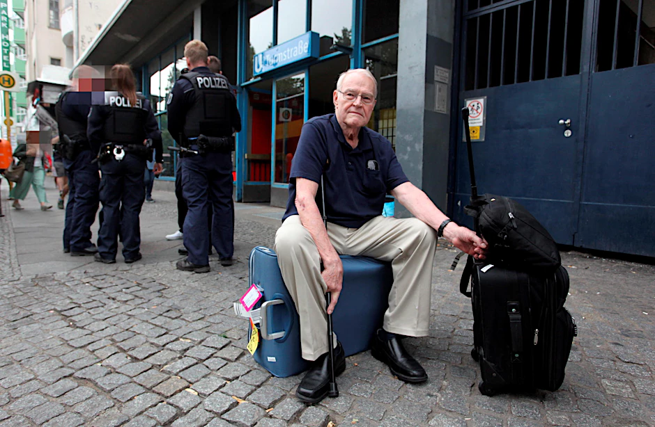 Hans-Jürgen H. hatte bei seiner nach Berlin nach Deutschland Ärger mit den BVG-Kontrolleuren.