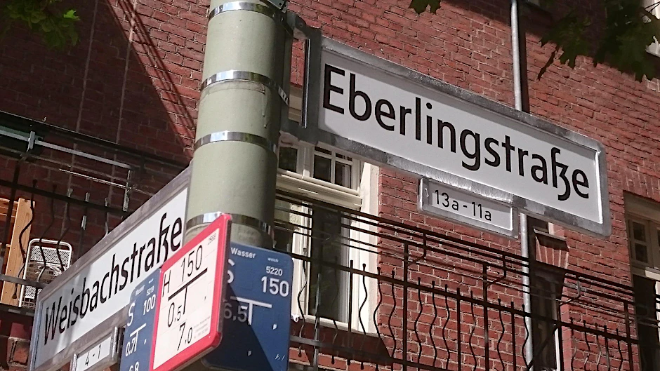 Eberling statt Ebeling! Das „r“ ist definitiv zu viel.