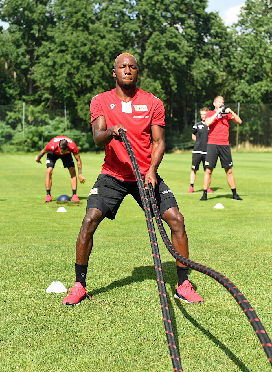 Unions neuer Holländer Sheraldo Becker (24) kam vom Eredivisie-Club ADO Den Haag und legt sich nun mächtig ins Zeug.