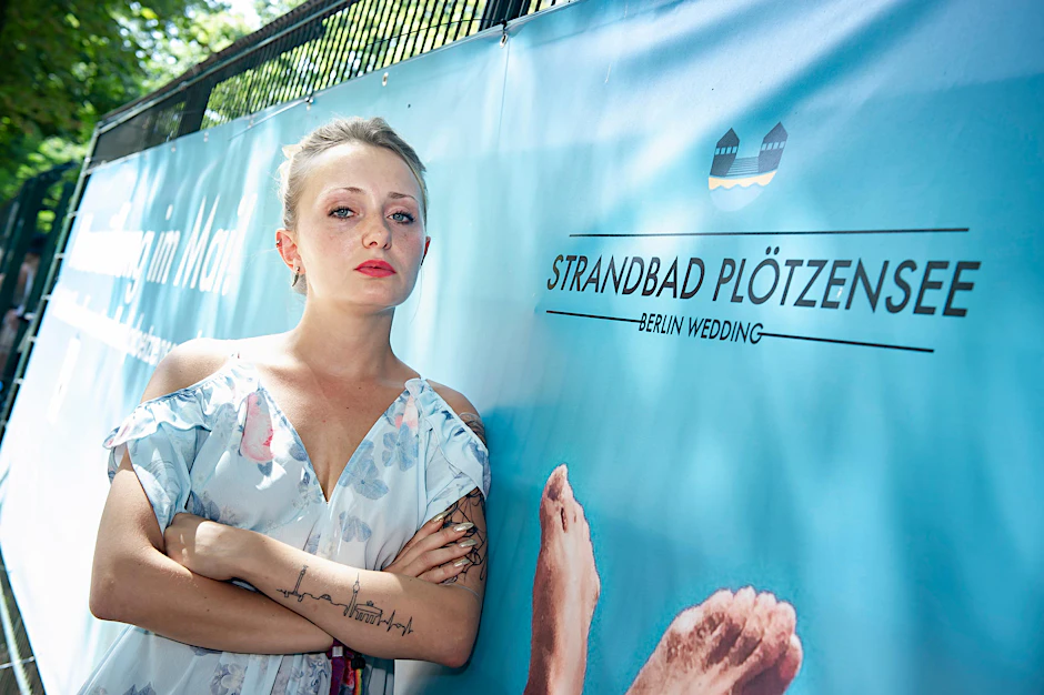 Kristina K. wurde im Strandbad Plötzensee aufgefordert, ihr Bikini-Oberteil anzuziehen.  