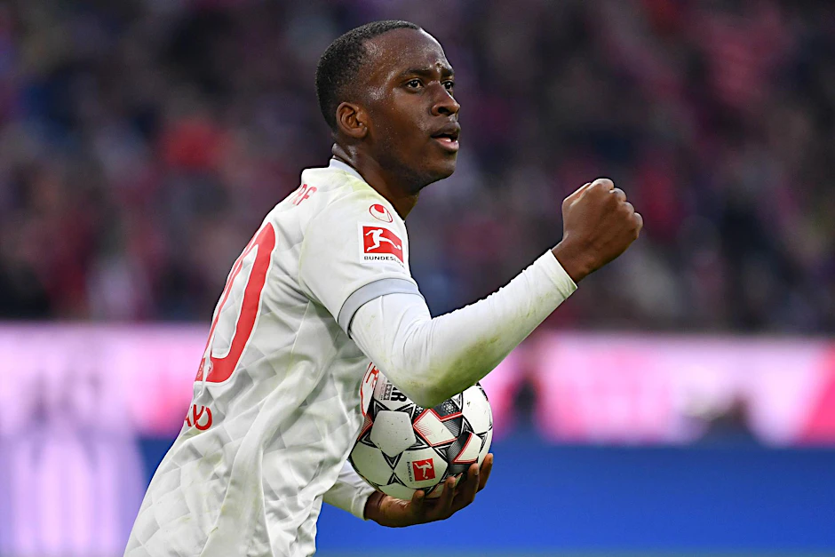 So schön jubelte Dodi Lukebakio bei einem seiner drei Tore in München gegen die Bayern.