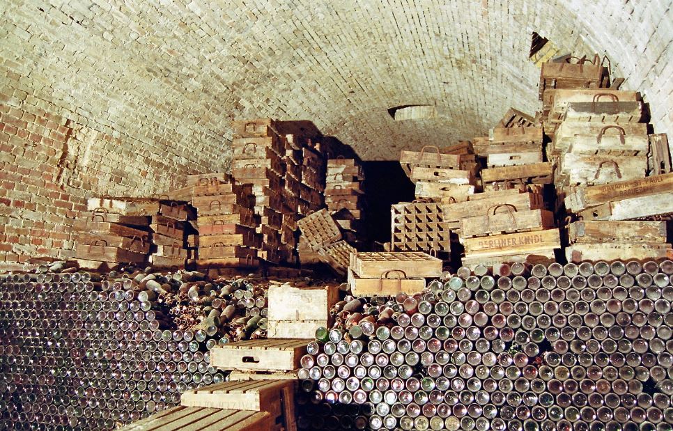 Biergeschichte: Berlin war einst die Stadt der Brauereien - um 1900 gab es 130. Das Foto zeigt das Tonnengewölbe einer alten Bierfabrik in Kreuzberg. 
