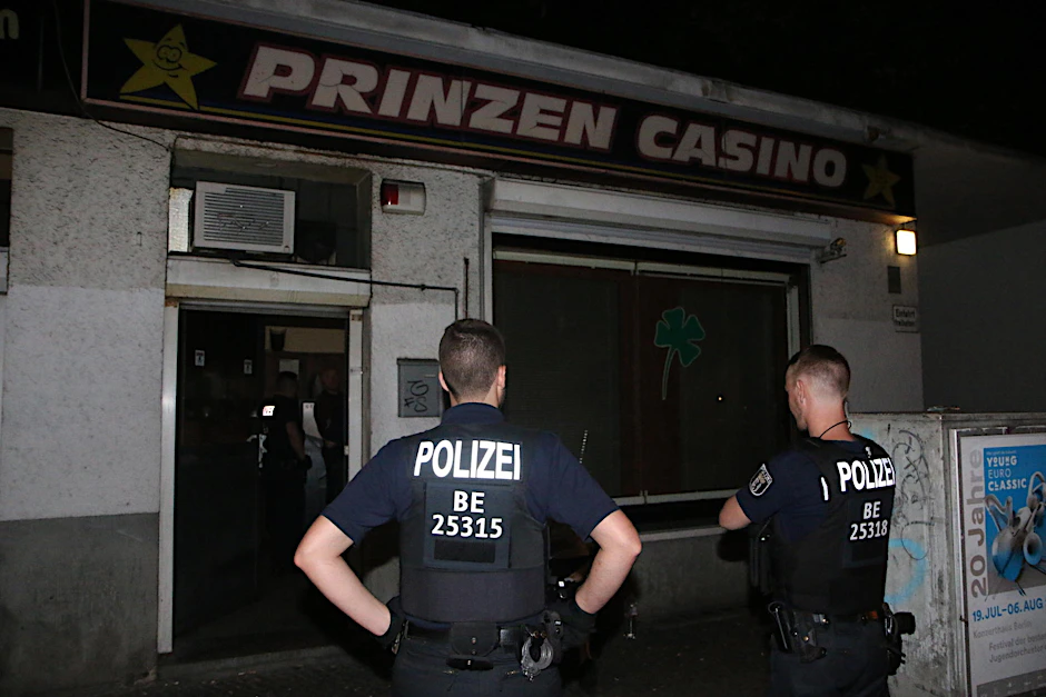 Razzia am 7. August in der Gitschiner Straße in Kreuzberg. 