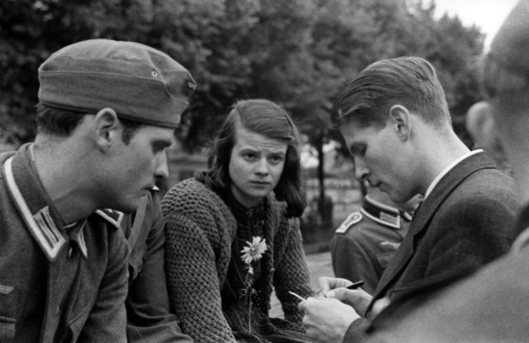 Stimmen der Vernunft: die Geschwister Hans und Sophie Scholl sowie Christian Probst leisten in der Gruppe „Weiße Rose“ Widerstand gegen das NS-Regime.