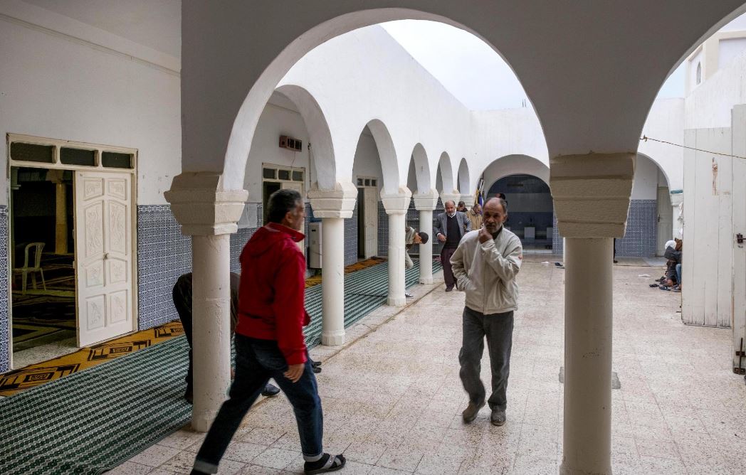 In Tunesien wird eigentlich ein gemäßigter Islam praktiziert. 
