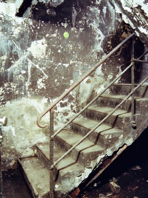 Stummer Zeuge: Diese Treppe steht in der ehemaligen Brauerei Königsstadt an der Ecke Schönhauser Allee/Saarbrücker Straße. 