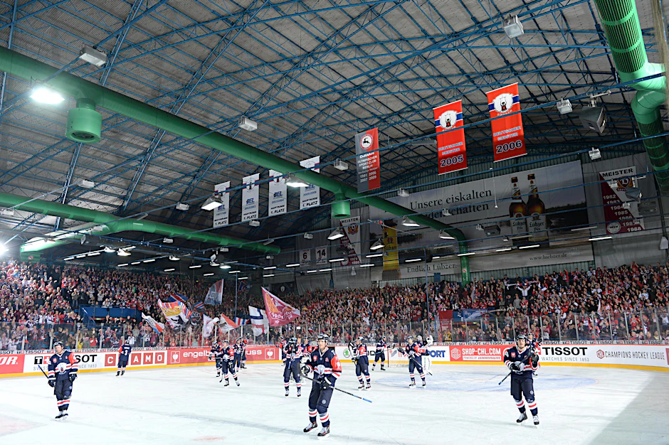 Eishockey im Welli ist seit dem Umzug der Bären in die MB-Arena immer etwas ganz Besonderes.