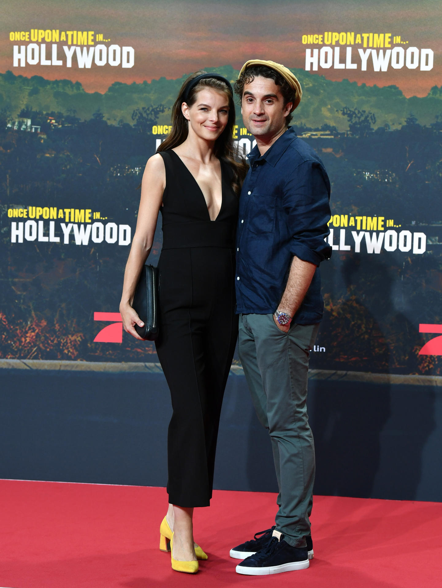 Berlin: Yvonne Catterfeld und ihr Freund Oliver Wnuk bei der Premiere des Films "Once upon a time in ... Hollywood" im Cinestar am Potsdamer Platz.