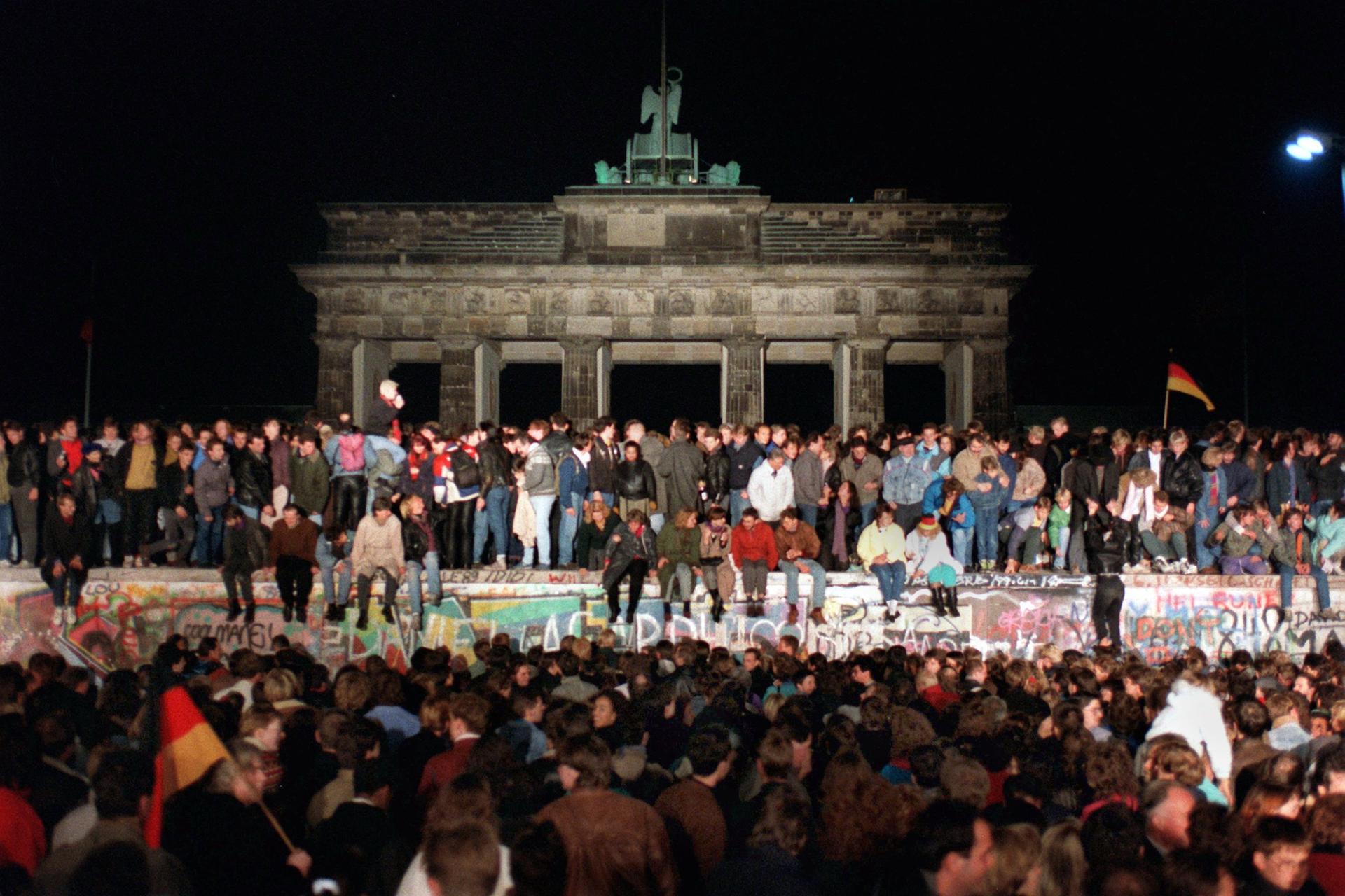 Image - 9. November 1989: Die 24-Stunden Mauerfall-Chronik