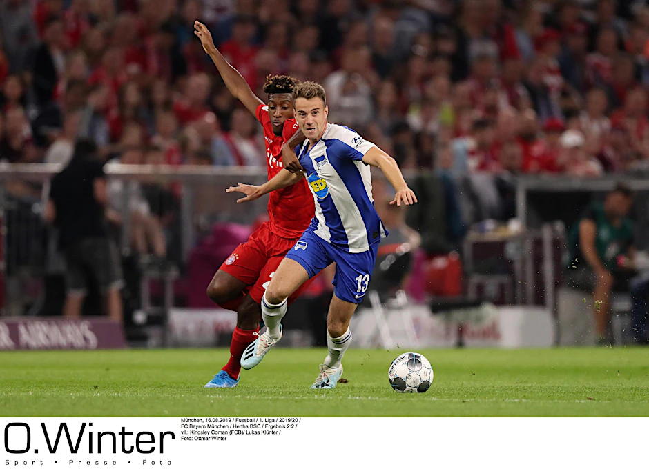 Lukas Klünter lässt Kingsley Coman nicht an den Ball.