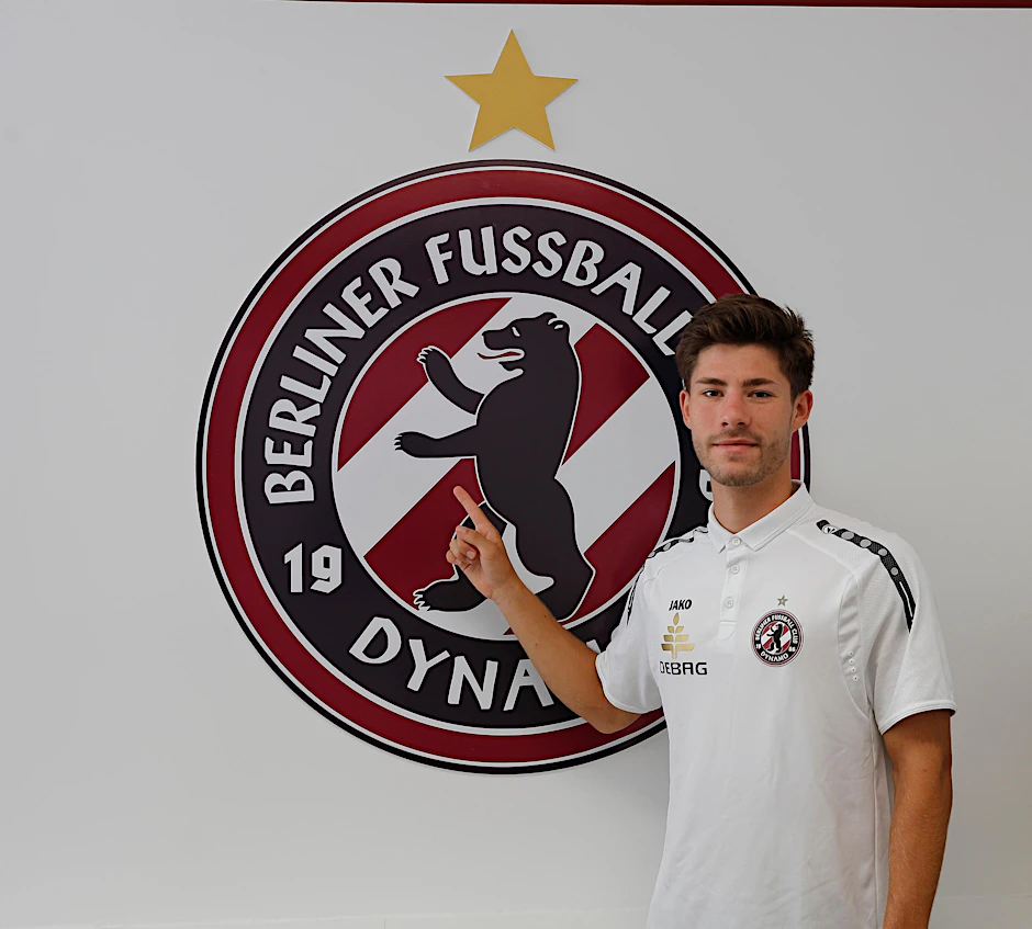 Julian Hodek, 21, verstärkt Dynamo in der Defensive.