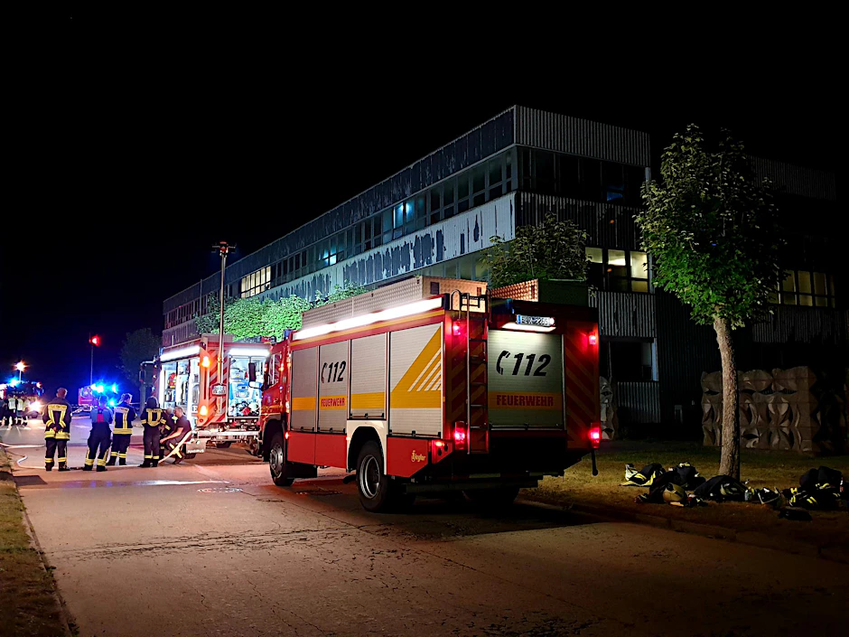 Bei einem Wurst- und Fleischwaren-Hersteller in Eberswalde sind am späten Dienstagabend giftige Dämpfe ausgetreten. 