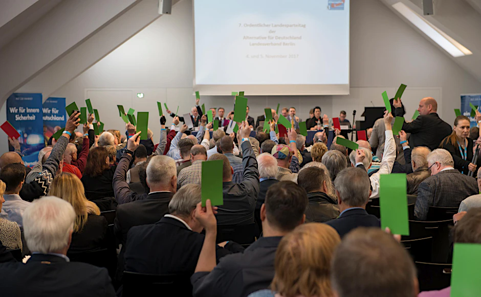 Mitglieder der AfD beim Landesparteitag 2017 in der Zitadelle Spandau