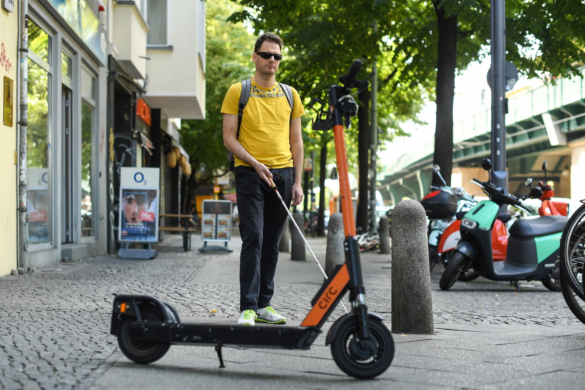 Image - Berlins Blinde warnen: E-Roller sind gefährliche Stolperfallen