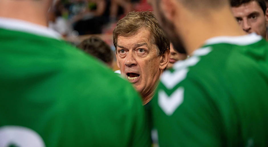Velimir Patkovic kann auch ganz grantig. Das erleben die Füchse nach der Pleite in Leipzig jetzt jeden Tag.