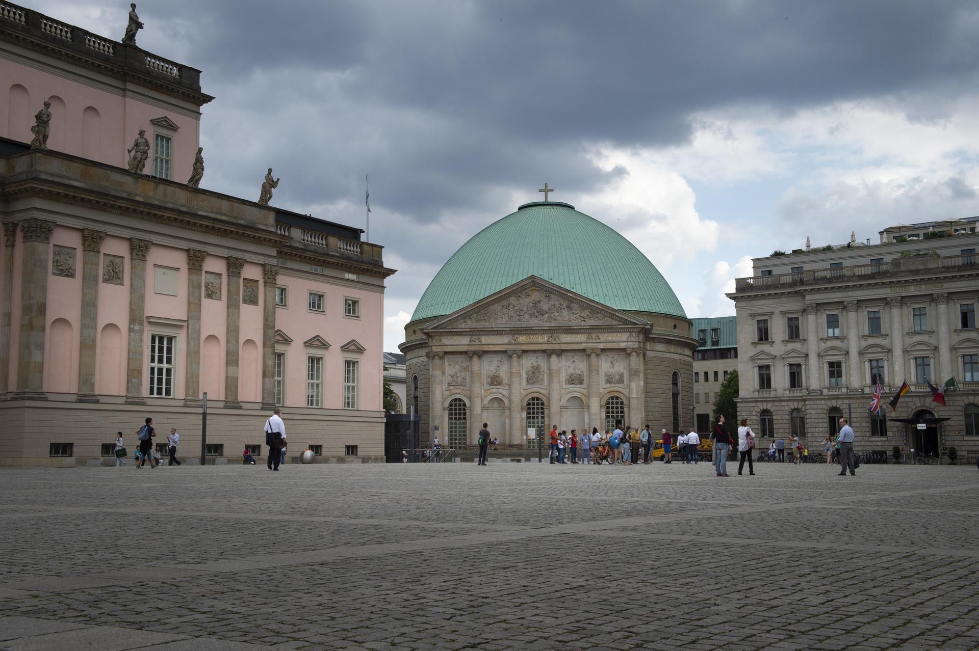 Image - Berlin-Mitte: Umbauarbeiten der Sankt Hedwigs-Kathedrale ruhen vorerst