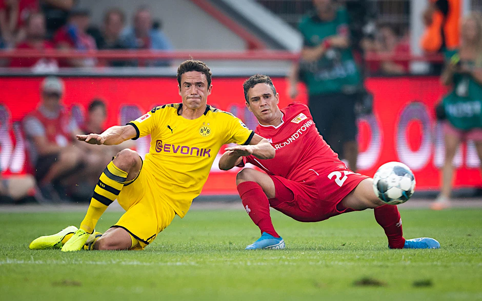 Unions Manuel Schmiedebach (r.) hat gegen Dortmund gezeigt, was er kämpferisch kann.