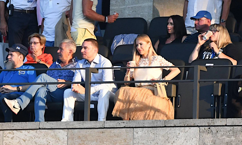 Die Millionen von Lars Windhorst (M.) scheinen Hertha auf dem Platz momentan zu lähmen.