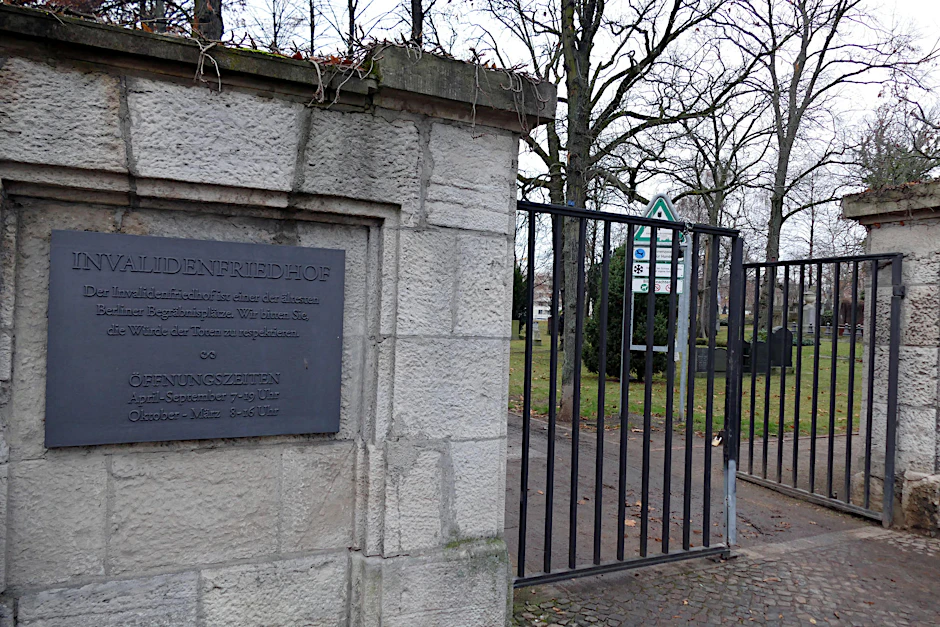 Auf diesem Friedhof wurde Reinhard Heydrich beerdigt.