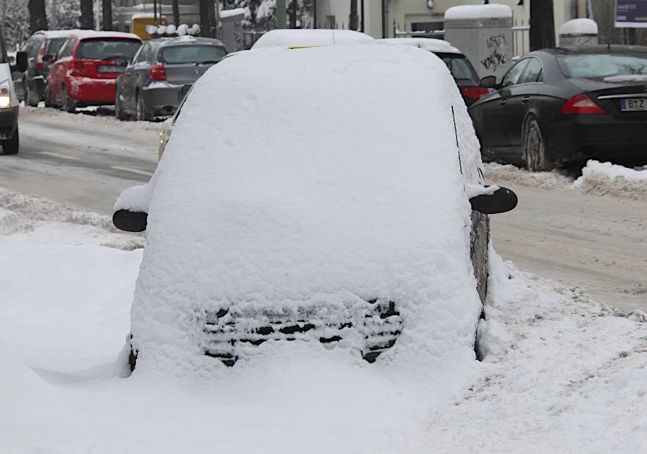 Da muss man schon bis ins Jahr 2010 zurückblättern: Zu Weihnachten kam der Schnee und hüllte Berlin um die Festtage mit einer dicken weißen Flockenschicht ein. Davon können wir dieses Jahr nur träumen.