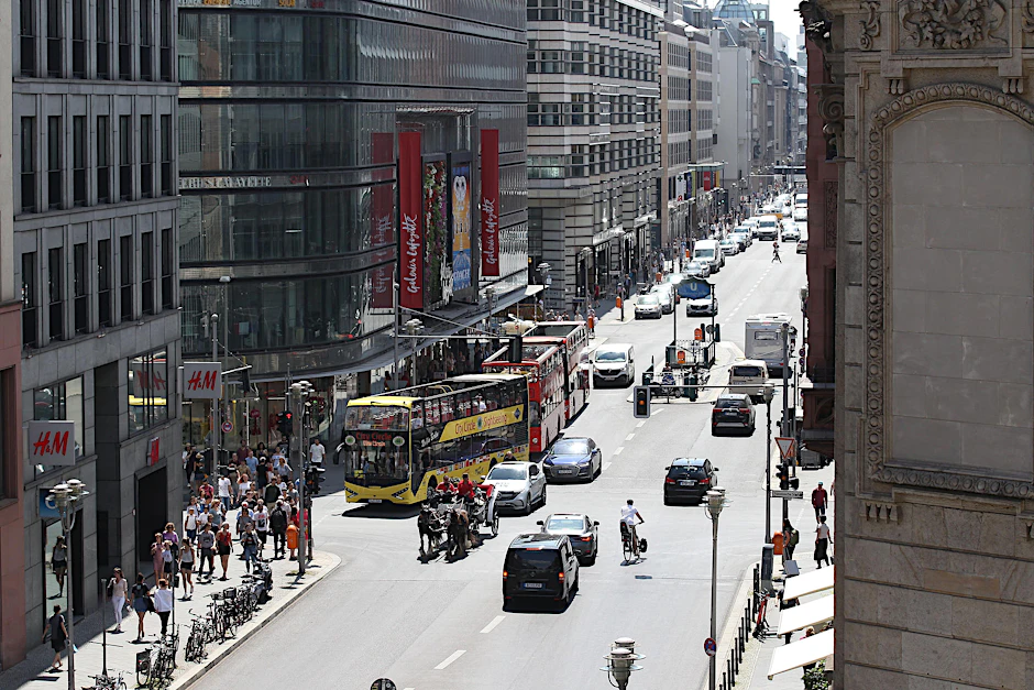 Ab 21. Juni wird die Friedrichstraße für drei Monate autofrei.