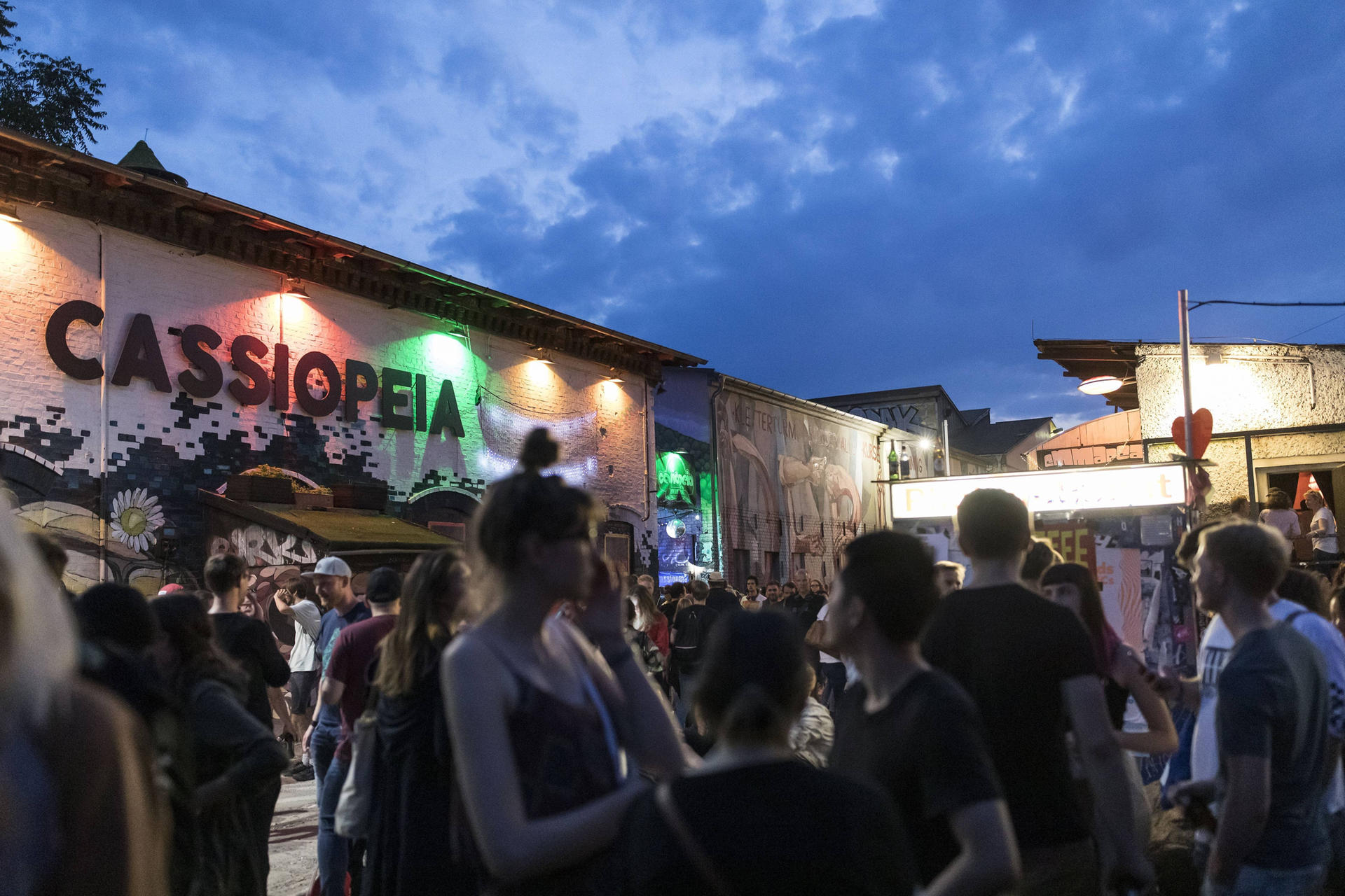 Im Cassiopeia auf dem RAW-Gelände steigt nicht nur eine Party. Es gibt auch eine Nintendo-Gaming-Lounge.