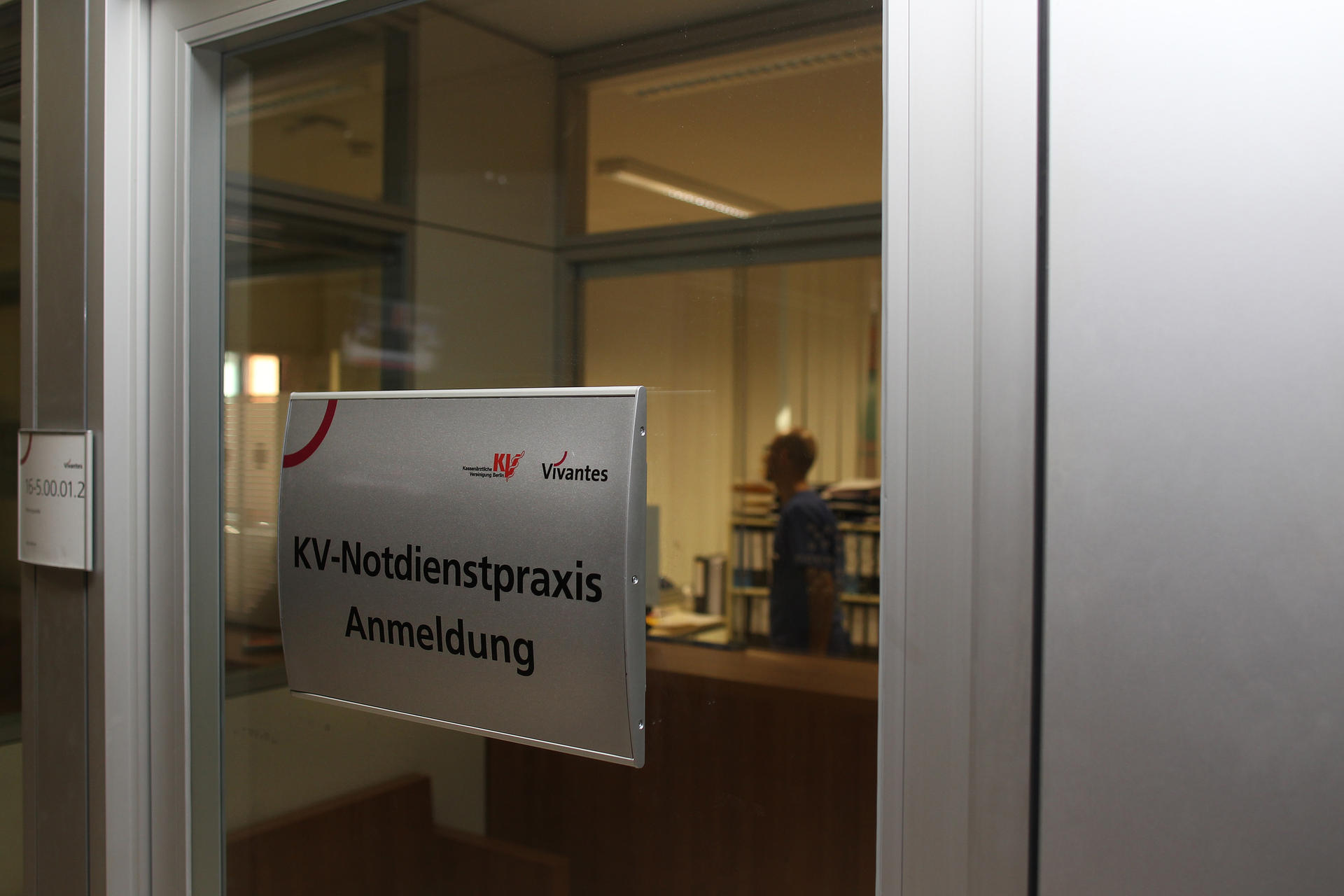 Wochenende, Arzt hat zu: Statt eine Notfallpraxis aufzusuchen, eilen viele Berliner lieber in die Klinik-Notaufnahme. 