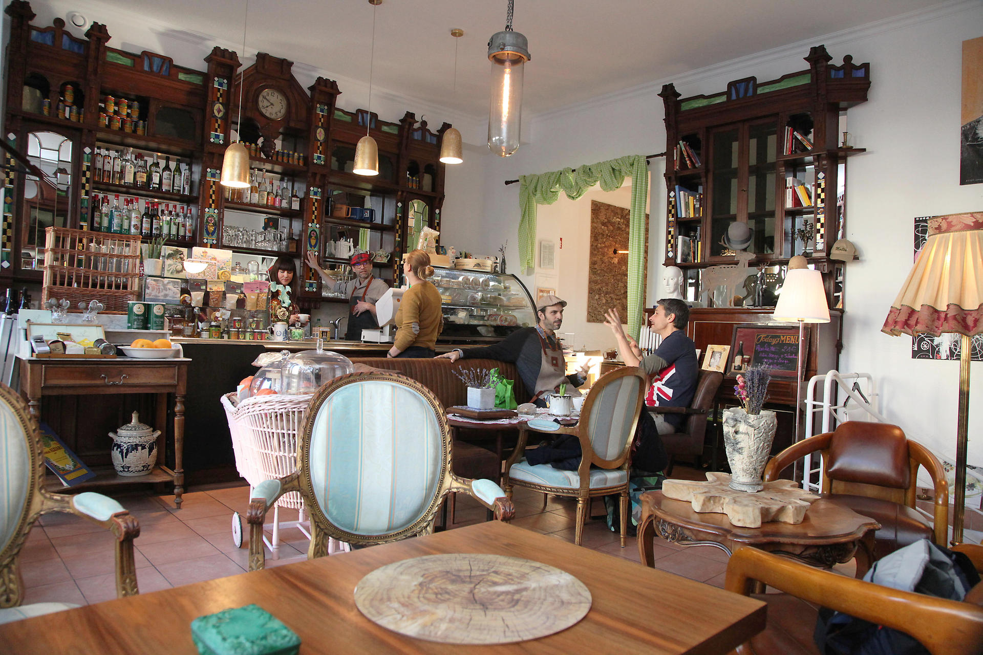 Wie ein großes Wohnzimmer: Bei Frank Doucet geht es familiär zu.