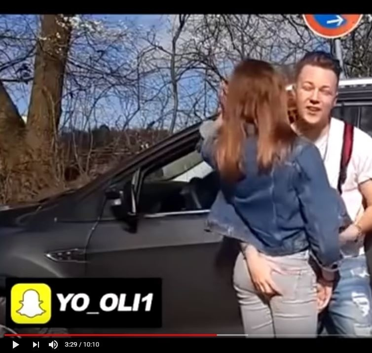 Anstößige Szene aus einem Yo-Oli-Video.