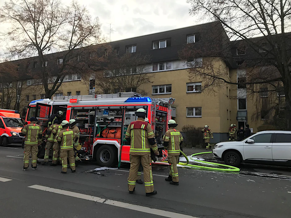 Mehr als 100 Feuerwehrleute waren zwischenzeitlich im Einsatz.