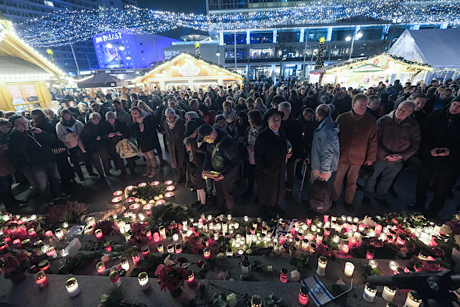 Gedenkfeier für die Opfer des Terroranschlages am Breitscheidplatz.