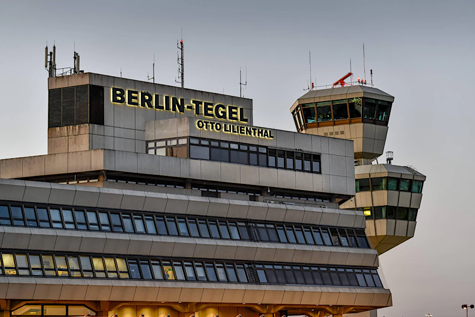 Tegel muss mit 59 Airlines nach Schönefeld umziehen, damit der BER am 31. Oktober eröffnen kann.