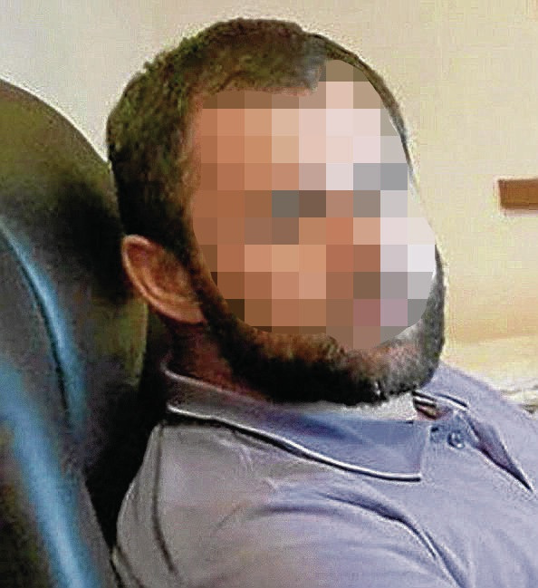 Das Opfer des Killers. Es wurde von hinten getötet.