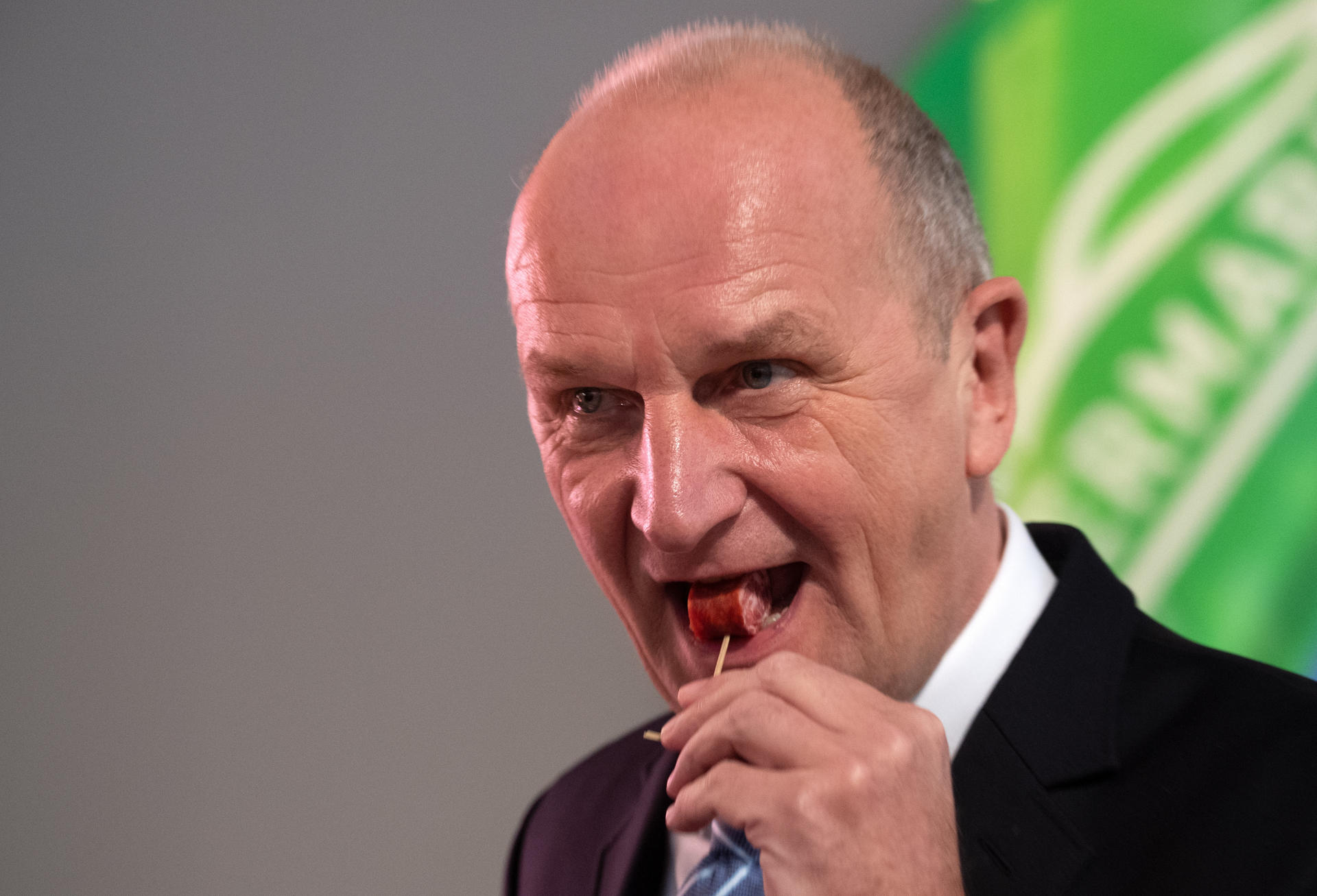 Image - Bei Dietmar Woidke, gibt’s Bockwurst! - Was der Ministerpräsident aus Brandenburg und andere Politiker zu Weihnachten essen.