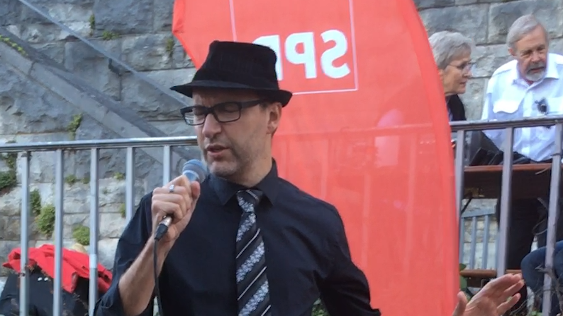 Image - Sommerfest in Charlottenburg: Daniel Buchholz - der singende Politiker