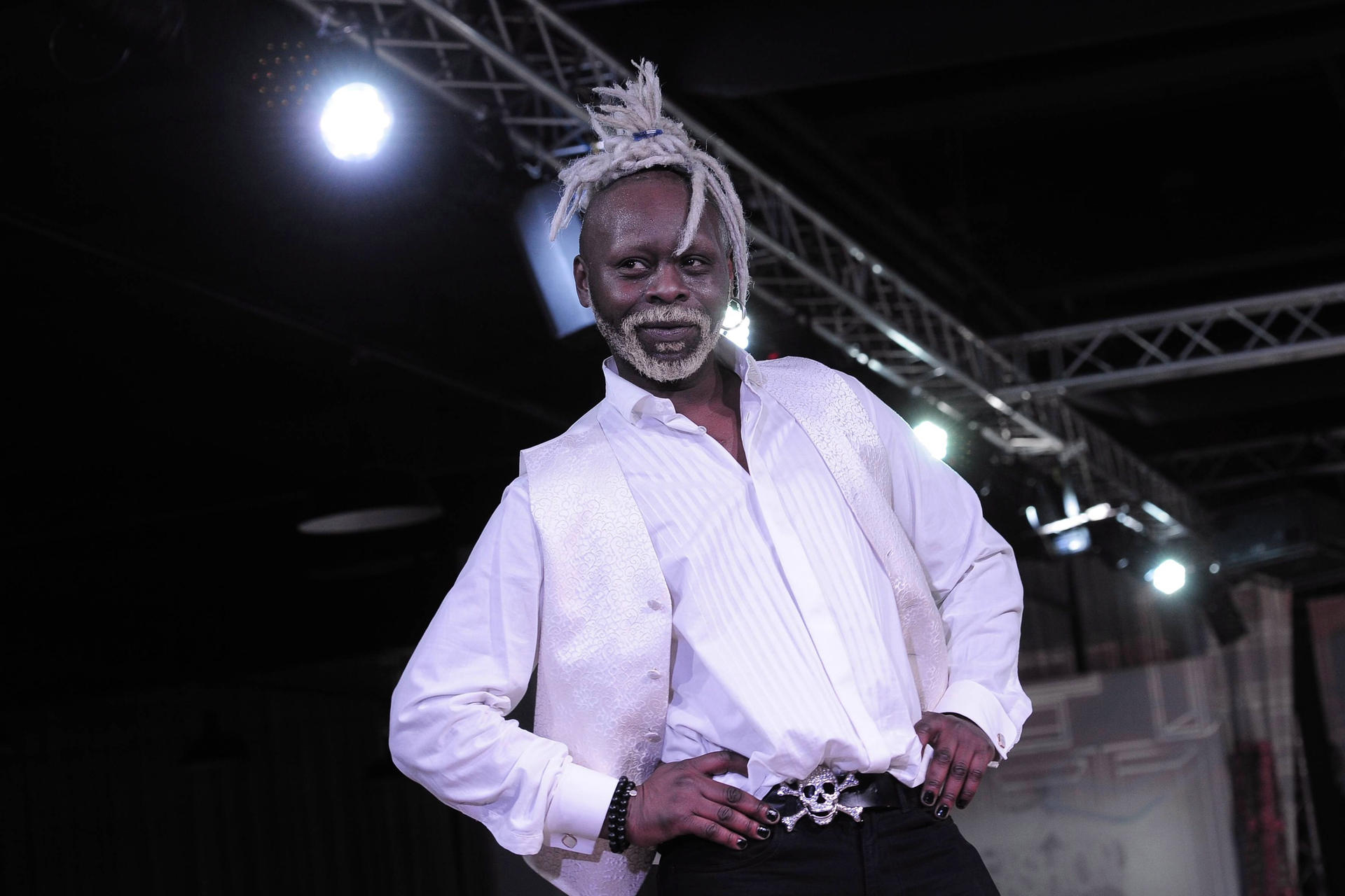 Mord an Popstar Jim Reeves in Berliner Hostel: Wurden seine Killer zu milde bestraft?