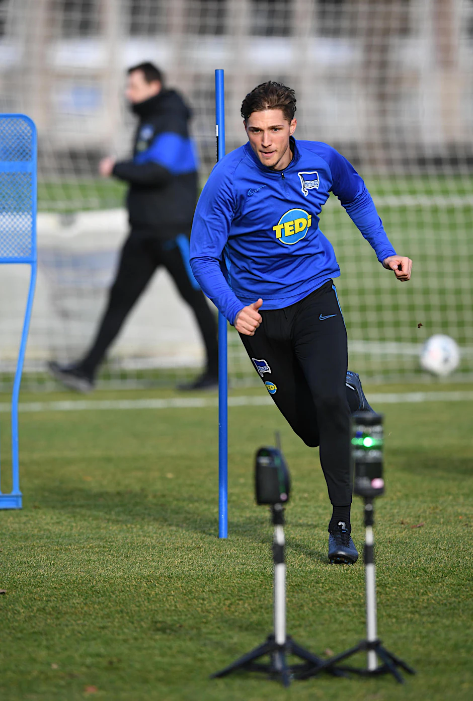 Reservist Niklas Stark könnte in Wolfsburg eine neue Chance erhalten. 