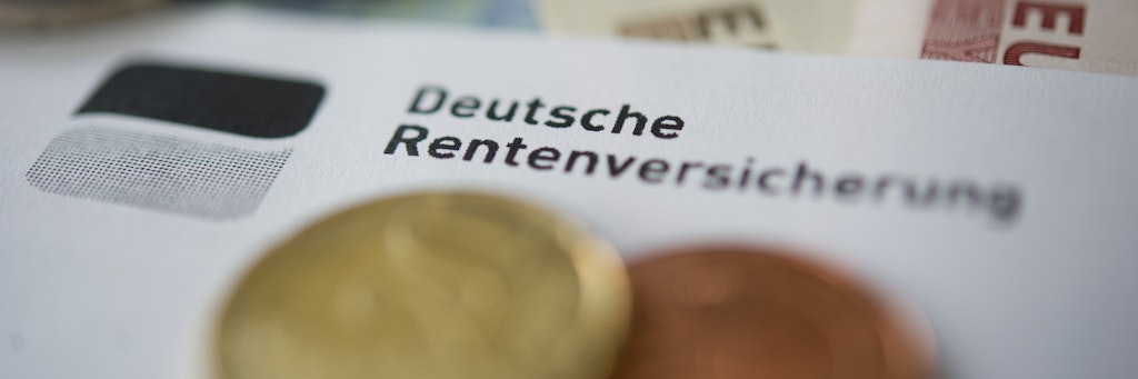 Die Info der gesetzlichen Deutschen Rentenversicherung bekommt jeder, der mindestens 27 Jahre alt ist. 