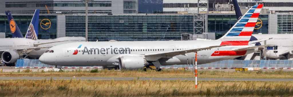 Eine Boeing 787 Dreamliner in Frankfurt: Die USA haben ihren Flugzeugbauer subventioniert, deshalb darf die EU Strafzölle erheben.