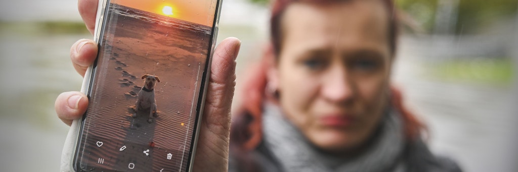 Mariana Jürgens bleiben nur die Erinnerungsfotos an den letzten Ostsee-Urlaub mit Hündin Kira.