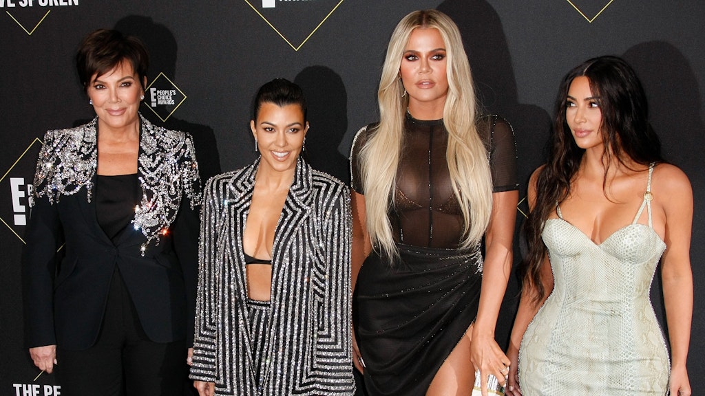Die Kardashians heute: Kris Jenner mit ihren Töchtern Kourtney Kardashian, Khloe Kardashian und Kim Kardashian (v.l.) im Jahr 2019.