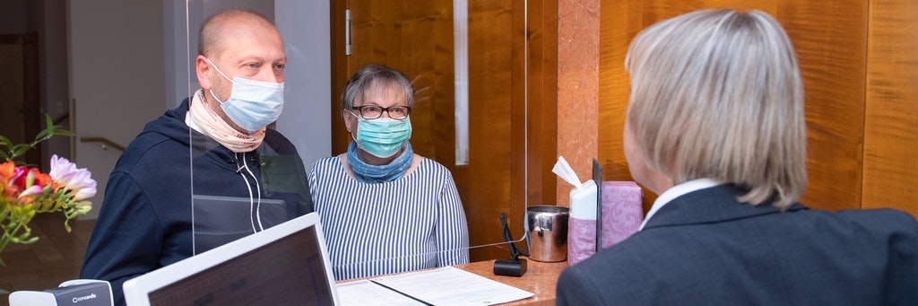Keinen Negativ-Test dabei? Dann ab in Quarantäne. Das gilt für Reisende aus Berlin-Mitte jetzt in zwei Bundesländern.