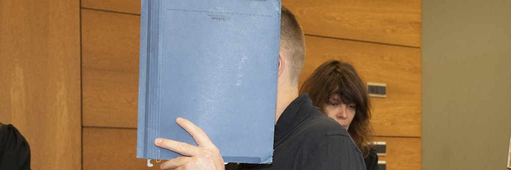Felix H. (33) vor Gericht: Gierig griff er als Mitarbeiter einer Versicherung in die Kasse.